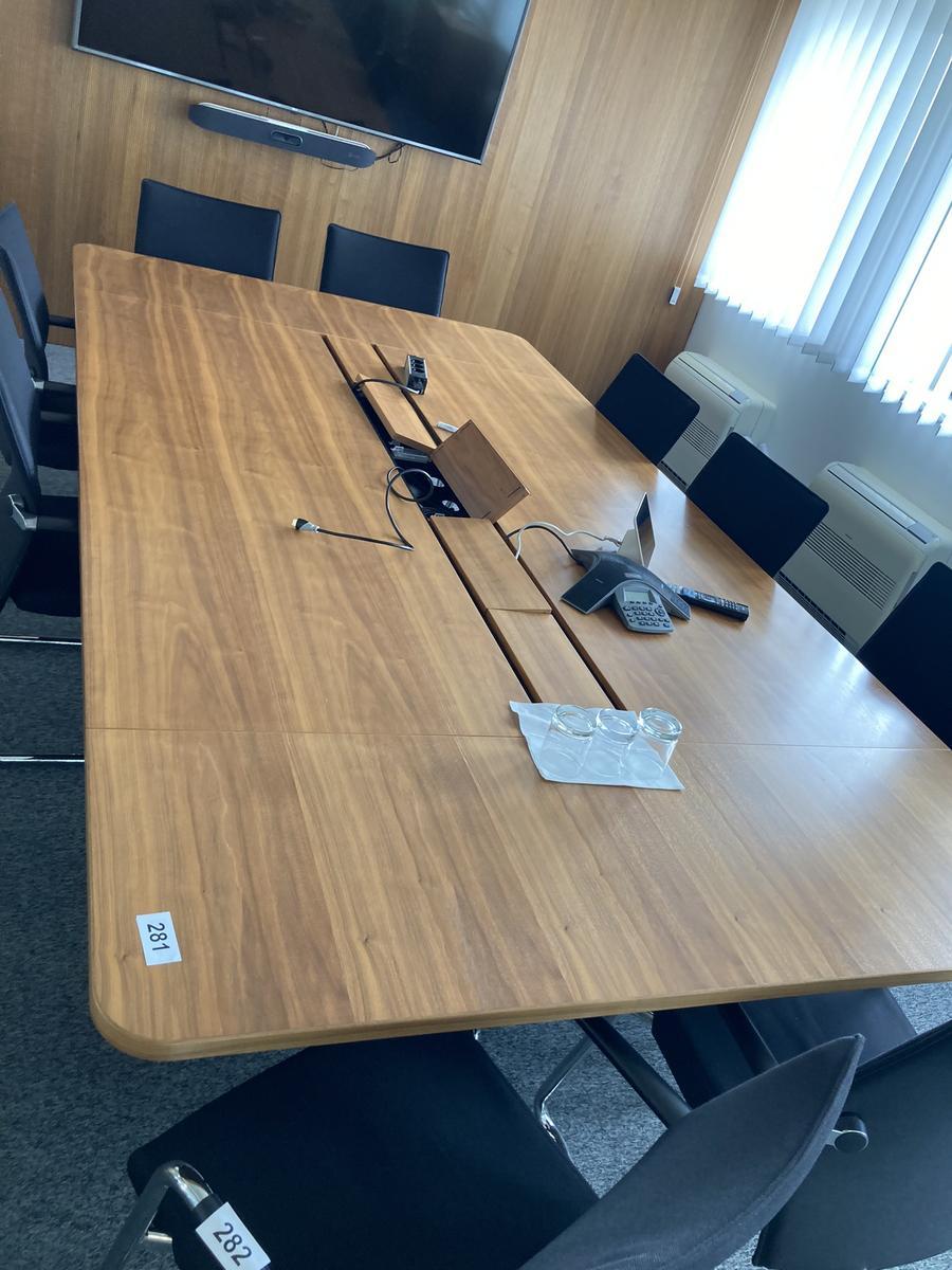 Konferenztisch, Maße: ca. L 300 x 160 cm